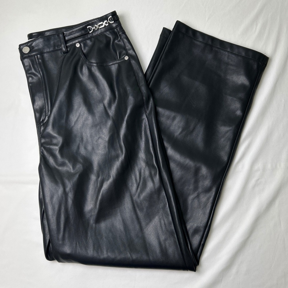 Avec Les Filles Women High Rise Chain Detail Faux Leather Wide Leg Pant 16 Black